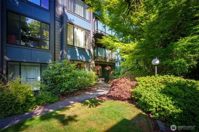 1819 N 107th Street #104, Seattle, WA 98133 - Photo 1