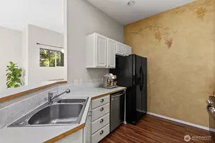5383 164th Street SE, Bellevue, WA 98006 - Photo 10