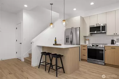 1138 B NW 57th Street, Seattle, WA 98107 - Photo 6