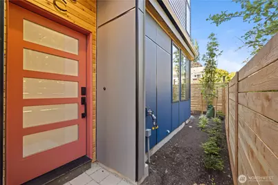 1138 D NW 57th Street, Seattle, WA 98107 - Photo 4