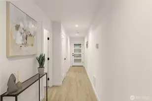 4420 Midvale Ave N, Seattle, WA 98103 - Photo 4