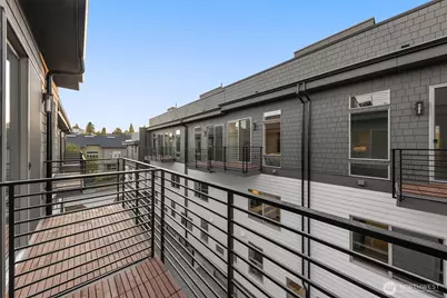 4420 Midvale Avenue N, Seattle, WA 98103 - Photo 22