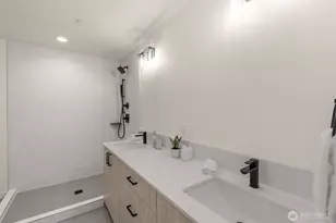 4420 Midvale Ave N, Seattle, WA 98103 - Photo 18