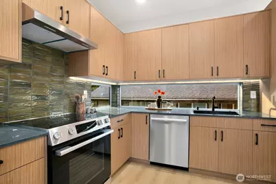5053 35th Avenue SW #B, Seattle, WA 98126 - Photo 10