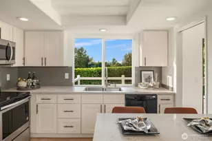 12218 SE 47th Pl, Bellevue, WA 98006 - Photo 12