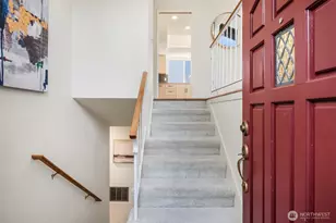 12218 SE 47th Pl, Bellevue, WA 98006 - Photo 4