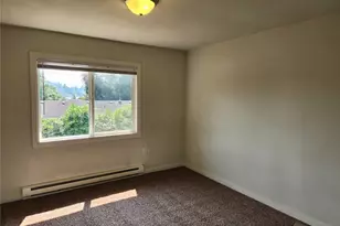 125 Acorn St, Bremerton, WA 98310 - Photo 12