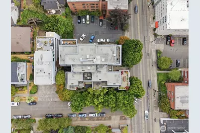 1 Ward Street #3, Seattle, WA 98109 - Photo 32
