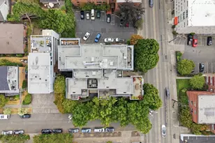 1 Ward St, Seattle, WA 98109 - Photo 32
