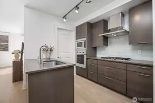 1 Ward St, Seattle, WA 98109 - Photo 10