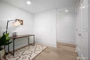 1 Ward St, Seattle, WA 98109 - Photo 2