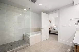 1 Ward St, Seattle, WA 98109 - Photo 16