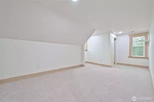 2134 E 14th St, Bremerton, WA 98310 - Photo 18