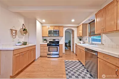 2134 E 14th Street, Bremerton, WA 98310 - Photo 6