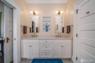4200 Washington Avenue W, Seattle, WA 98199 - Photo 26