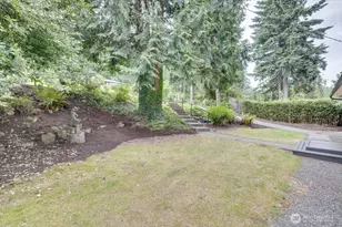 15062 SE 44 St, Bellevue, WA 98006 - Photo 4