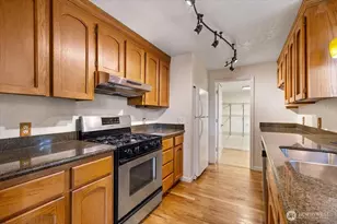 15062 SE 44 St, Bellevue, WA 98006 - Photo 16