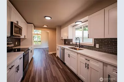 2009 Arbutus Street NE, Olympia, WA 98506 - Photo 4