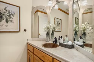 22525 SE 46th Pl, Sammamish, WA 98075 - Photo 18