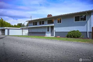 1012 Campbell Ave, Port Angeles, WA 98362 - Photo 2