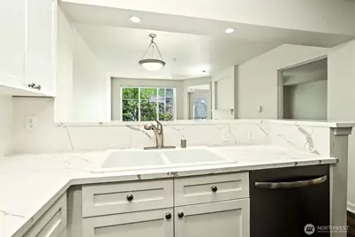 1525 NW 57th Street #326, Seattle, WA 98107 - Photo 6