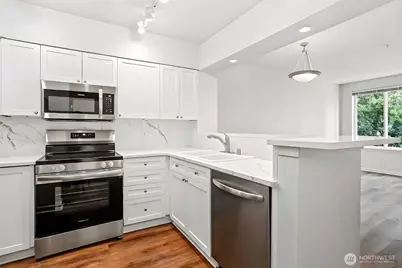 1525 NW 57th Street #326, Seattle, WA 98107 - Photo 4