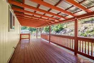 183 Pogue Ln, Castle Rock, WA 98611 - Photo 24