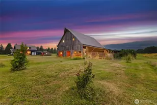 30731 Walberg Rd, Sedro Woolley, WA 98284 - Photo 2