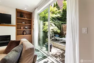 728 Boylston Ave E, Seattle, WA 98102 - Photo 14