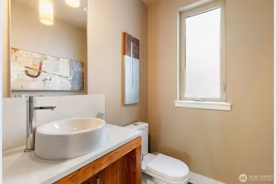728 Boylston Avenue E #B, Seattle, WA 98102 - Photo 20