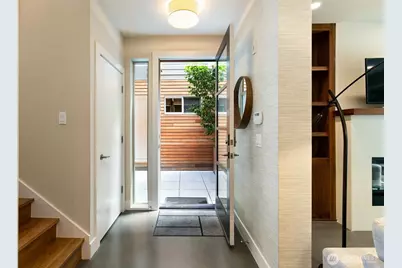 728 Boylston Avenue E #B, Seattle, WA 98102 - Photo 8