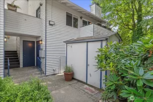 12729 NE 144th St, Kirkland, WA 98034 - Photo 2