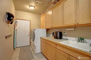28 Zurich Ct, Camano Island, WA 98282 - Photo 30