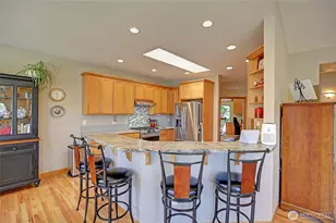 28 Zurich Ct, Camano Island, WA 98282 - Photo 8