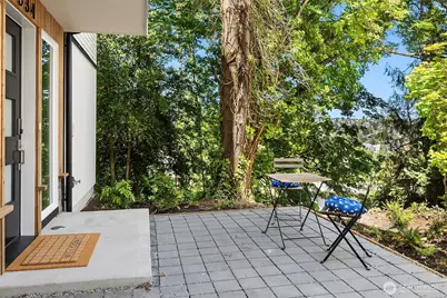 532 W Barrett Street, Seattle, WA 98119 - Photo 4