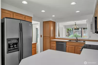 2016 Mill Pointe Drive SE, Mill Creek, WA 98012 - Photo 6