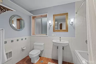 2025 Fairview Avenue E #E, Seattle, WA 98102 - Photo 20