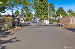 11444 SE 257th Pl, Kent, WA 98030 - Photo 2