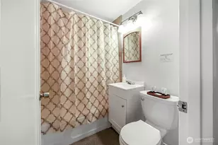 9201 36th Ave S, Seattle, WA 98118 - Photo 16