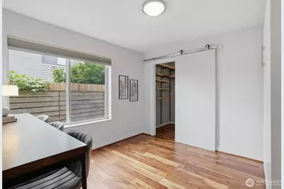 3655 Francis Avenue N, Seattle, WA 98103 - Photo 30