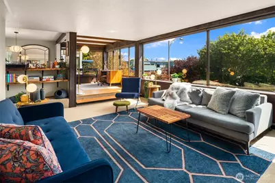 1627 California Avenue SW #2, Seattle, WA 98116 - Photo 2