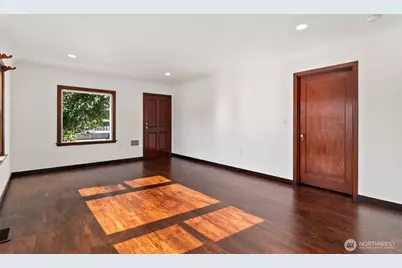 125 S 64th Street, Tacoma, WA 98408 - Photo 6