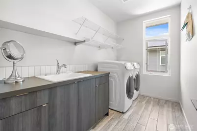 4042 Martin Luther King Jr Way S, Seattle, WA 98108 - Photo 22