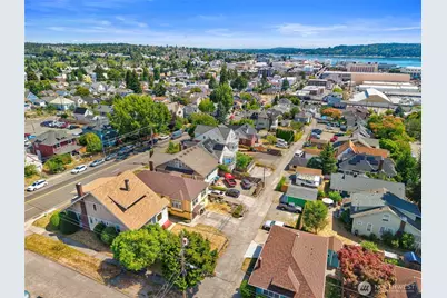 1427 Burwell Street, Bremerton, WA 98337 - Photo 36