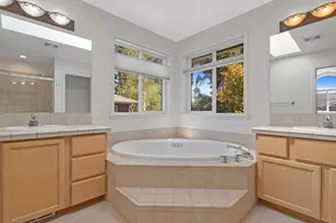 7850 123rd Ave NE, Kirkland, WA 98033 - Photo 8