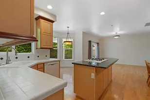7850 123rd Ave NE, Kirkland, WA 98033 - Photo 6