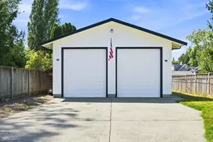 3015 Ellis St, Bellingham, WA 98225 - Photo 6