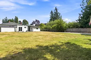 3015 Ellis St, Bellingham, WA 98225 - Photo 4