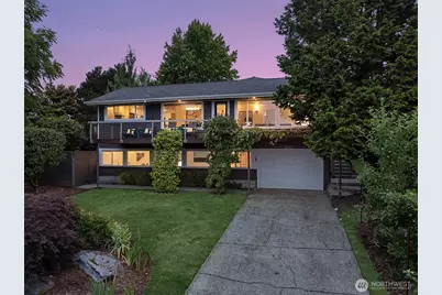 6425 Hampton Road S, Seattle, WA 98118 - Photo 36