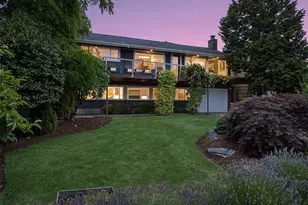 6425 Hampton Rd S, Seattle, WA 98118 - Photo 32